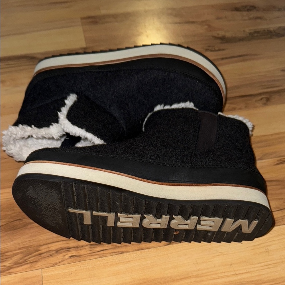 Merrell Charcoal and Black Fleece-Lined Boots